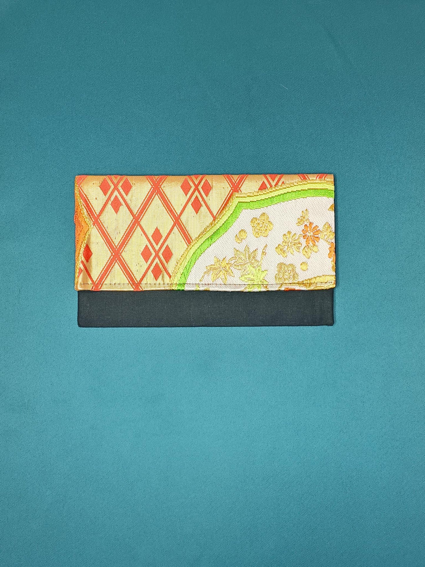 Beppu - La mini pochette avec Obi en Soie