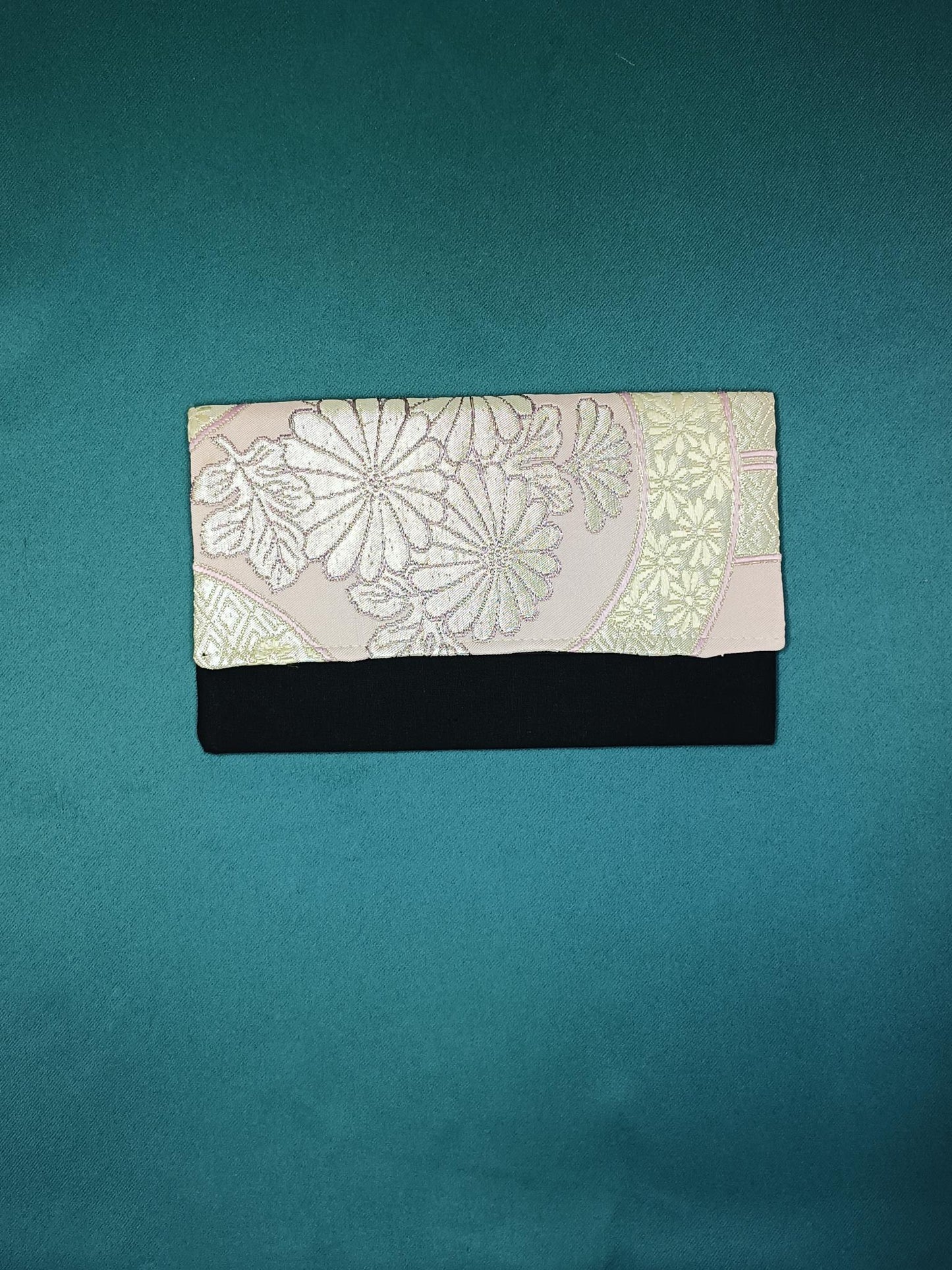 Beppu - La mini pochette avec Obi en Soie