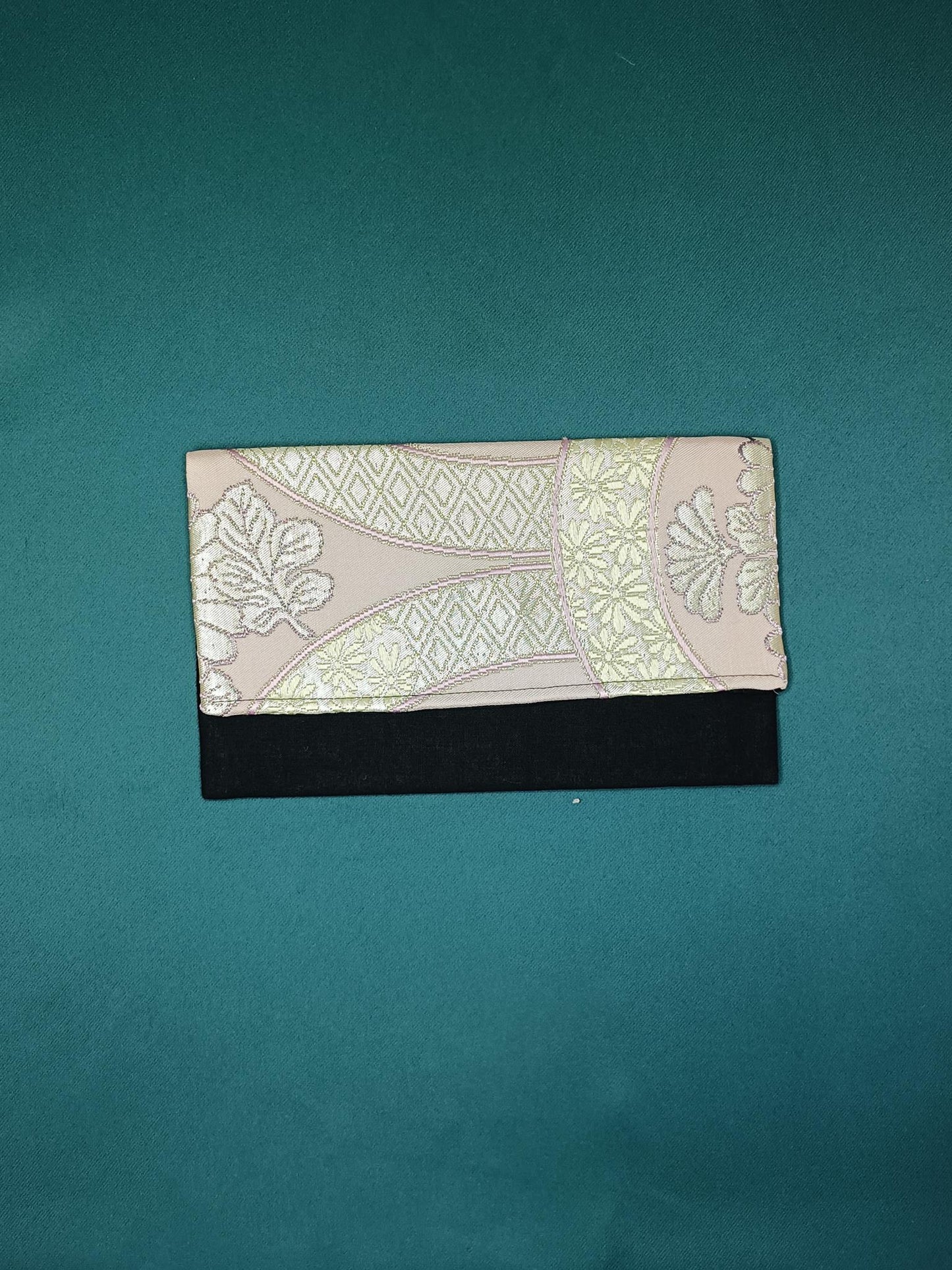 Beppu - La mini pochette avec Obi en Soie