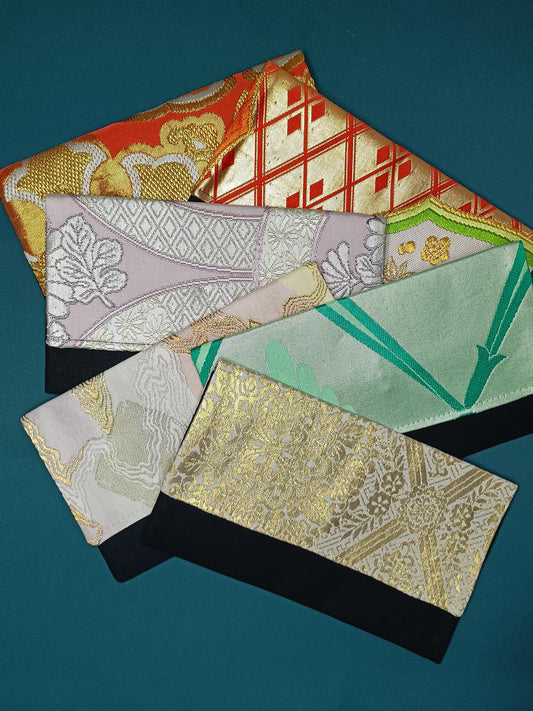 Beppu - La mini pochette avec Obi en Soie