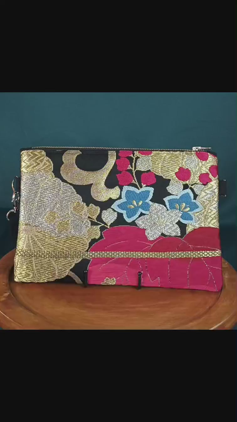 Pièce unique en tissu japonais vintage (obi). Fait main en France. Élégance, symboles japonais et upcycling textile.